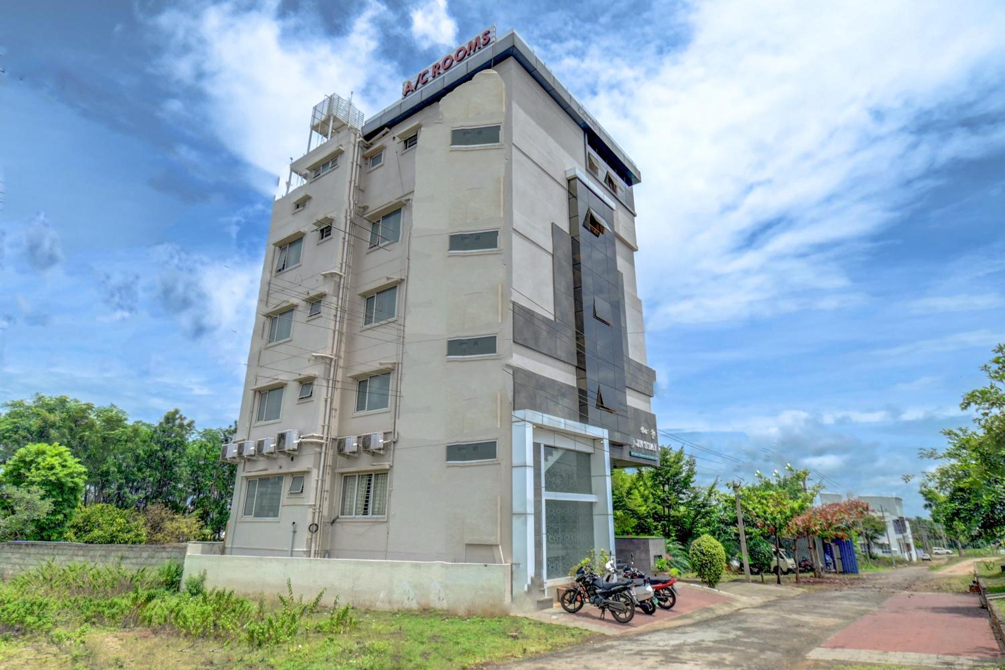 Hotel J N Stay Mysore - 12 Minutes To Mysore Palace Eksteriør bilde